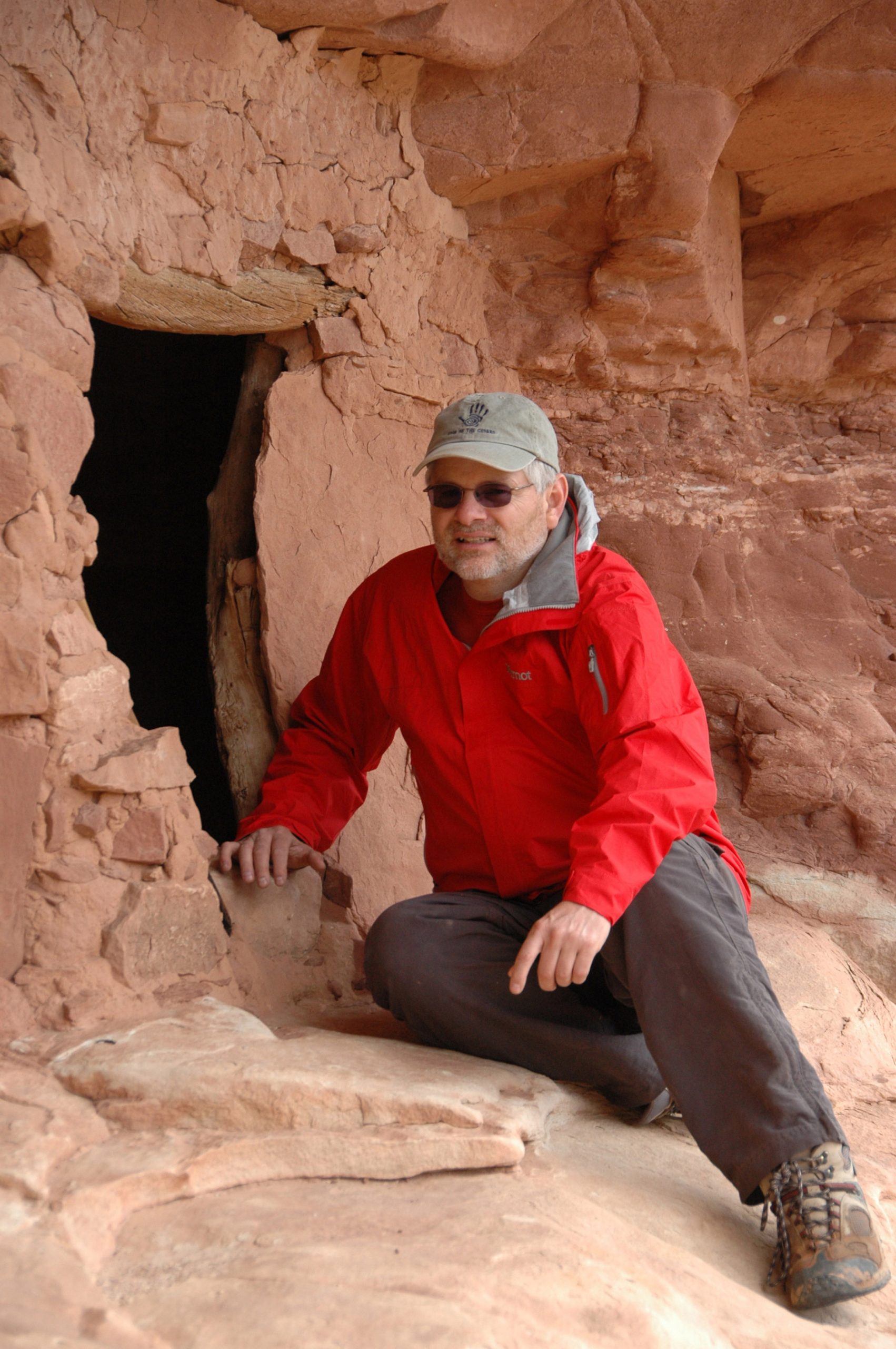 University of Utah psychology Professor David Strayer, shown here during a hiking trip in southern Utah's Grand Gulch, helped conduct a new study showing that people score better on a creativity test after spending four days backpacking in the wilderness disconnected from electronic devices.